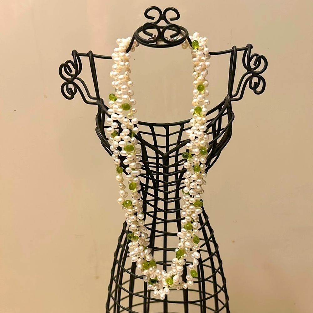 Pearl & Green Crystal Necklace (1)